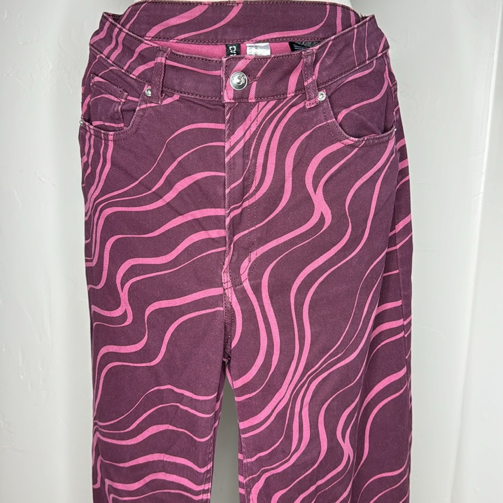 DIVIDED by H&M high-waisted wide leg burgundy swirl jeans Size 10